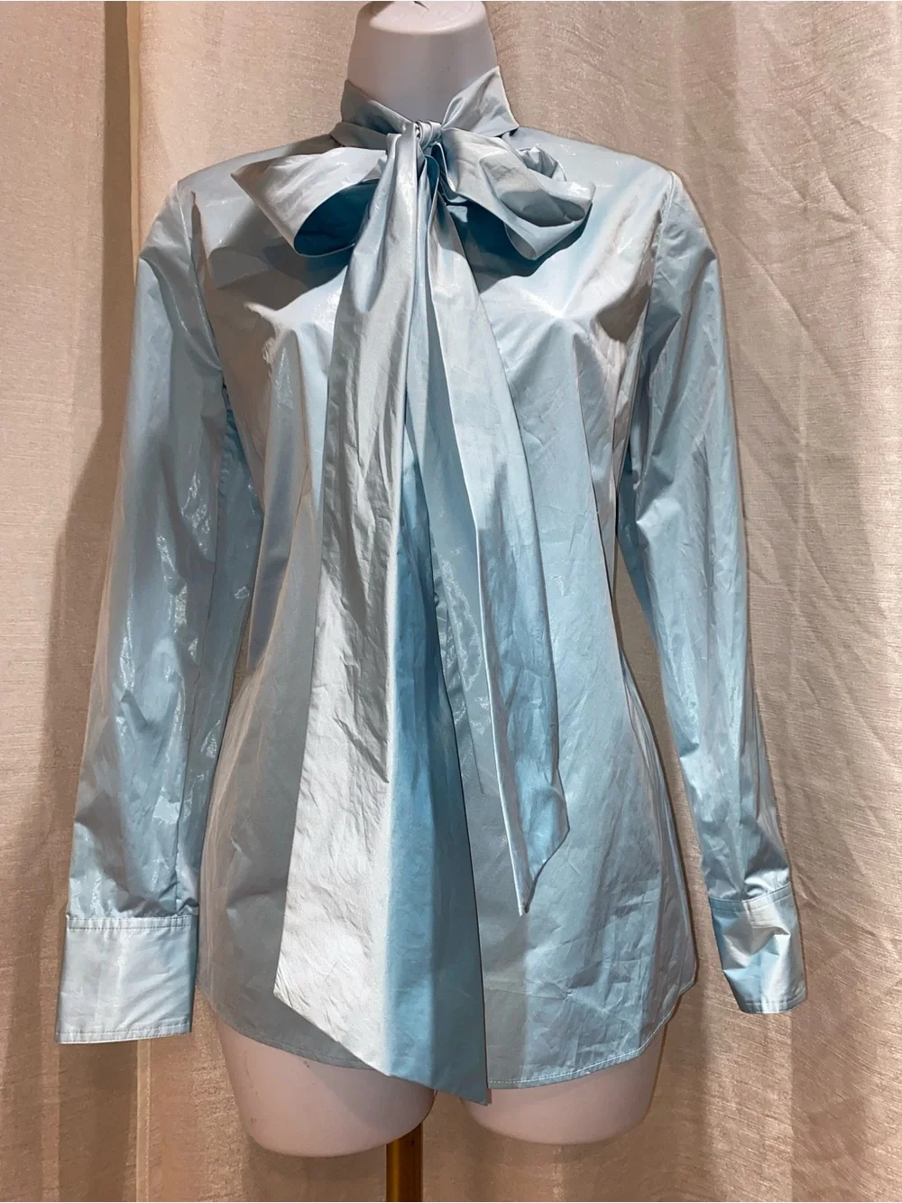 TORY BURCH  Light Blue Tie-Neck Blouse SZ 2